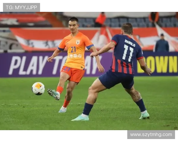 柔佛新山3比1胜十人广岛 阿克切世界波金朱晟染红 柔佛新山3比1胜十人广岛 阿克切世界波金朱晟染红